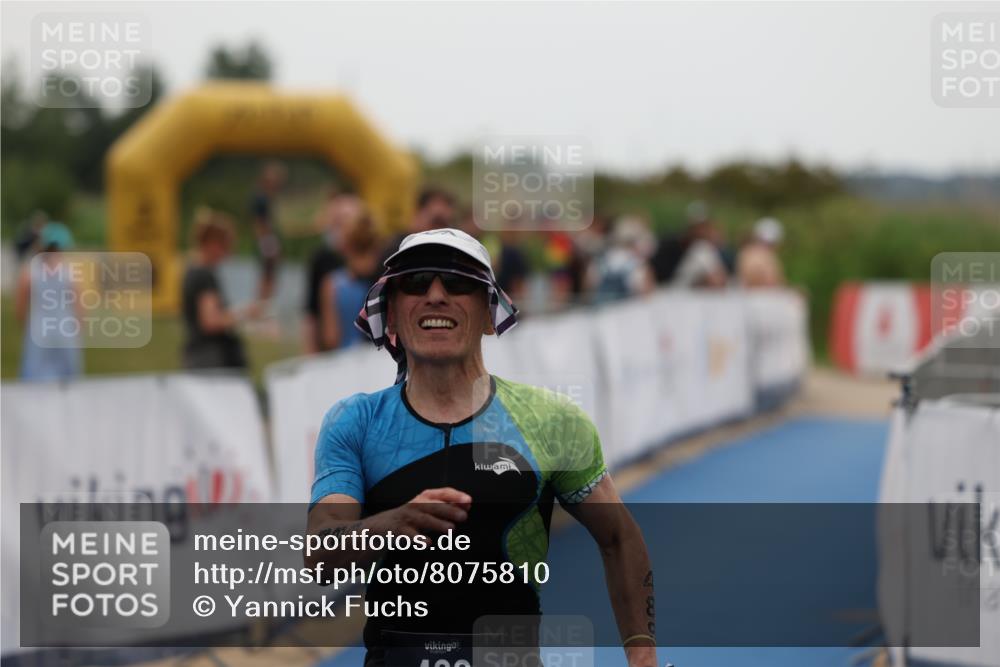 22.06.2025 - Viking Triathlon Yannick Fuchs http://msf.ph/oto/8075810 22.06.2025 16:17:46 Ziel 489 meine-sportfotos.de