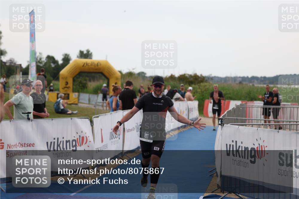 22.06.2025 - Viking Triathlon Yannick Fuchs http://msf.ph/oto/8075867 22.06.2025 16:19:42 Ziel 191 meine-sportfotos.de