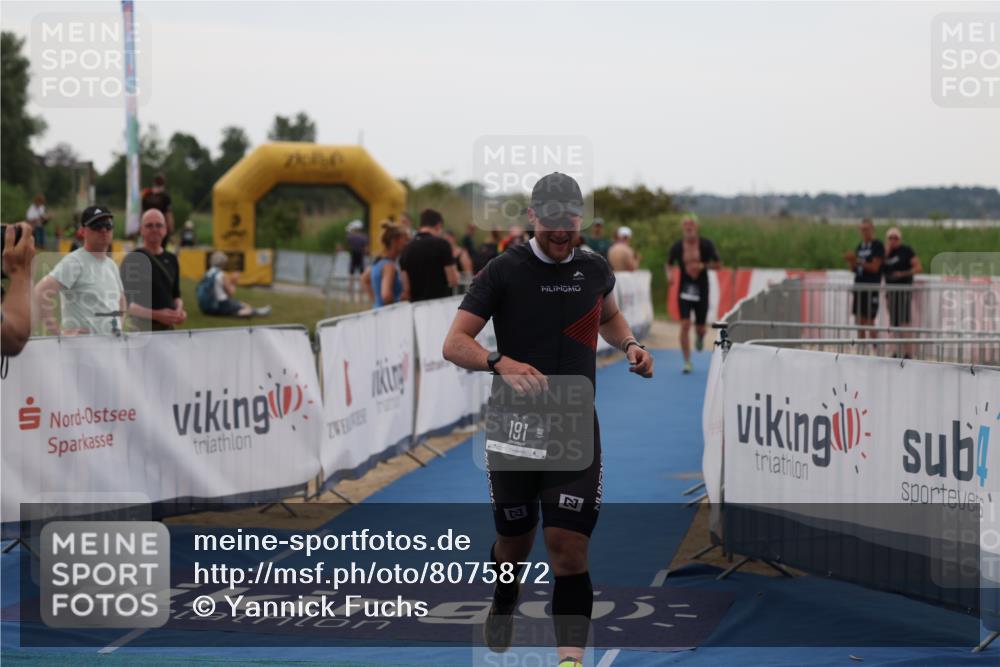 22.06.2025 - Viking Triathlon Yannick Fuchs http://msf.ph/oto/8075872 22.06.2025 16:19:43 Ziel 191, 372 meine-sportfotos.de