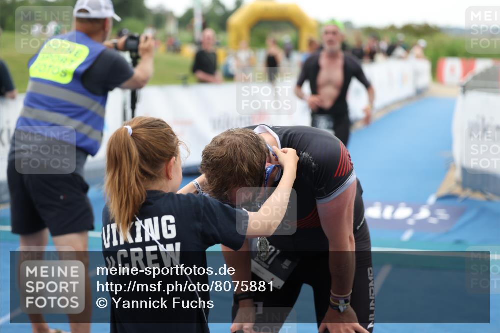 22.06.2025 - Viking Triathlon Yannick Fuchs http://msf.ph/oto/8075881 22.06.2025 16:19:49 Ziel 372 meine-sportfotos.de