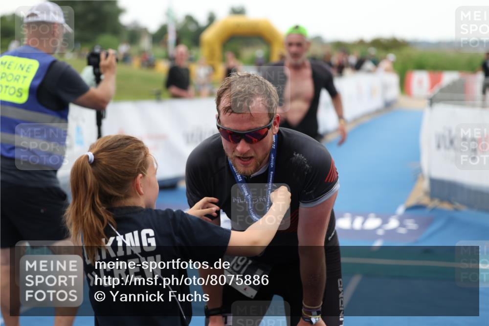 22.06.2025 - Viking Triathlon Yannick Fuchs http://msf.ph/oto/8075886 22.06.2025 16:19:50 Ziel 372 meine-sportfotos.de