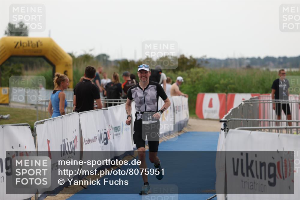 22.06.2025 - Viking Triathlon Yannick Fuchs http://msf.ph/oto/8075951 22.06.2025 16:20:32 Ziel 74, 131 meine-sportfotos.de