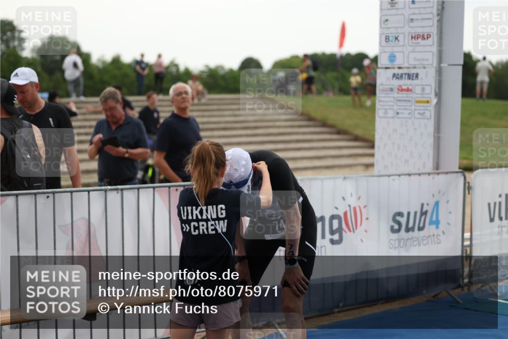 22.06.2025 - Viking Triathlon Yannick Fuchs http://msf.ph/oto/8075971 22.06.2025 16:20:39 Ziel 74 meine-sportfotos.de