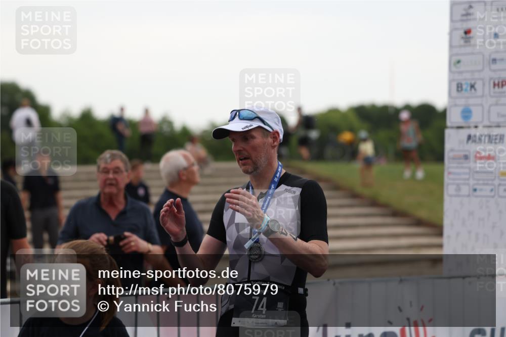 22.06.2025 - Viking Triathlon Yannick Fuchs http://msf.ph/oto/8075979 22.06.2025 16:20:42 Ziel  meine-sportfotos.de