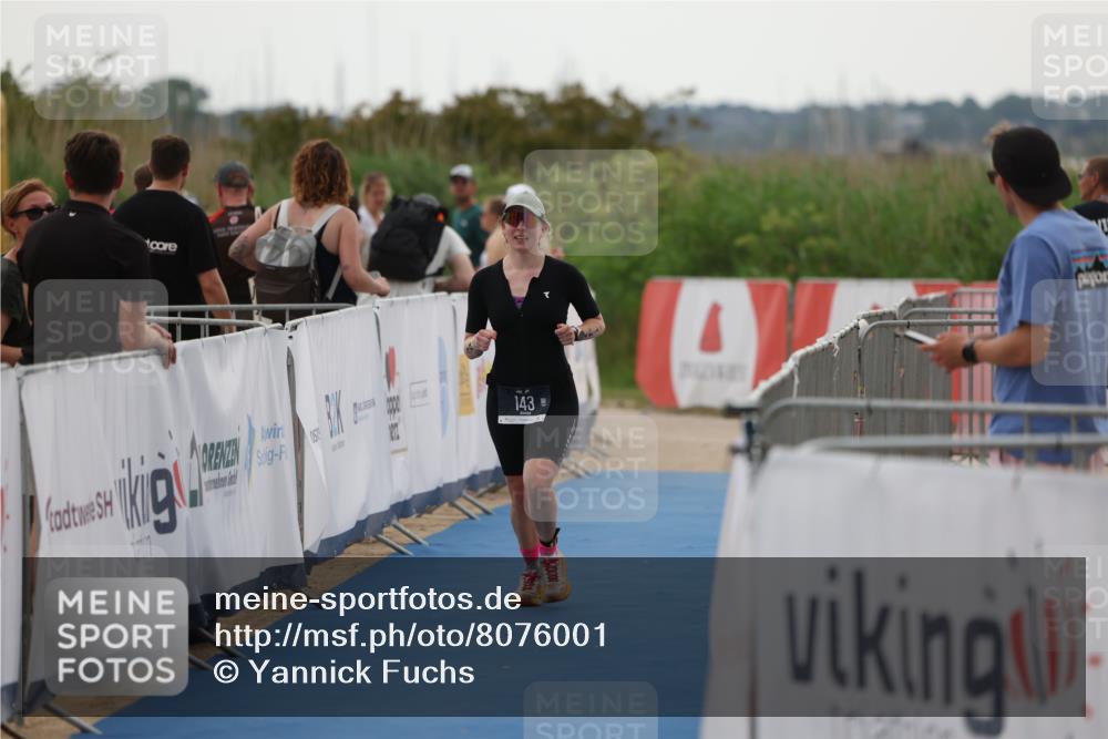 22.06.2025 - Viking Triathlon Yannick Fuchs http://msf.ph/oto/8076001 22.06.2025 16:21:27 Ziel 143 meine-sportfotos.de