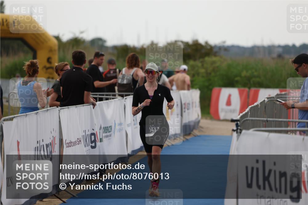 22.06.2025 - Viking Triathlon Yannick Fuchs http://msf.ph/oto/8076013 22.06.2025 16:21:28 Ziel 143 meine-sportfotos.de