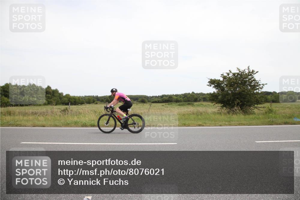 22.06.2025 - Viking Triathlon Yannick Fuchs http://msf.ph/oto/8076021 22.06.2025 13:57:19 Radfahren 405 meine-sportfotos.de