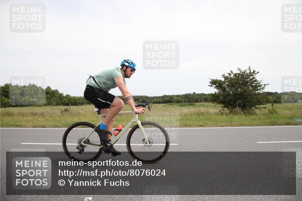 22.06.2025 - Viking Triathlon Yannick Fuchs http://msf.ph/oto/8076024 22.06.2025 13:57:57 Radfahren 305 meine-sportfotos.de