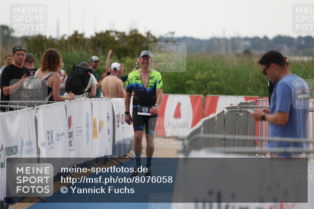 22.06.2025 - Viking Triathlon Yannick Fuchs http://msf.ph/oto/8076058 22.06.2025 16:21:59 Ziel  meine-sportfotos.de