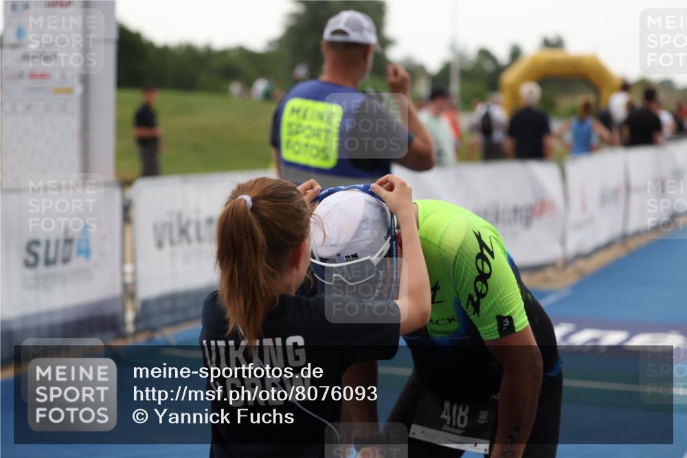 22.06.2025 - Viking Triathlon Yannick Fuchs http://msf.ph/oto/8076093 22.06.2025 16:22:16 Ziel  meine-sportfotos.de