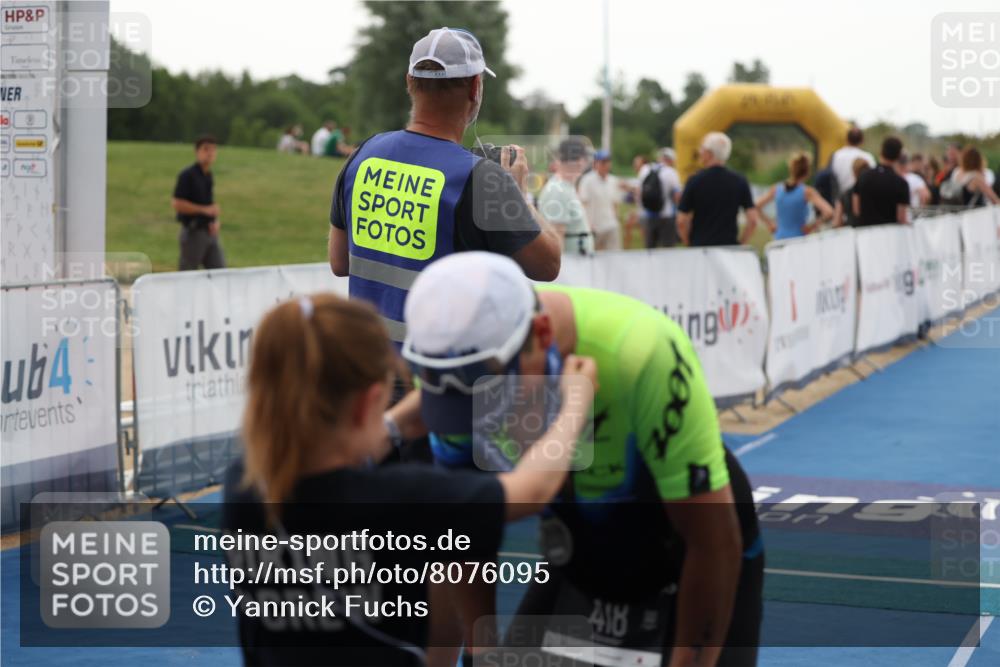 22.06.2025 - Viking Triathlon Yannick Fuchs http://msf.ph/oto/8076095 22.06.2025 16:22:16 Ziel  meine-sportfotos.de