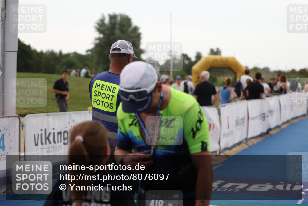 22.06.2025 - Viking Triathlon Yannick Fuchs http://msf.ph/oto/8076097 22.06.2025 16:22:17 Ziel  meine-sportfotos.de