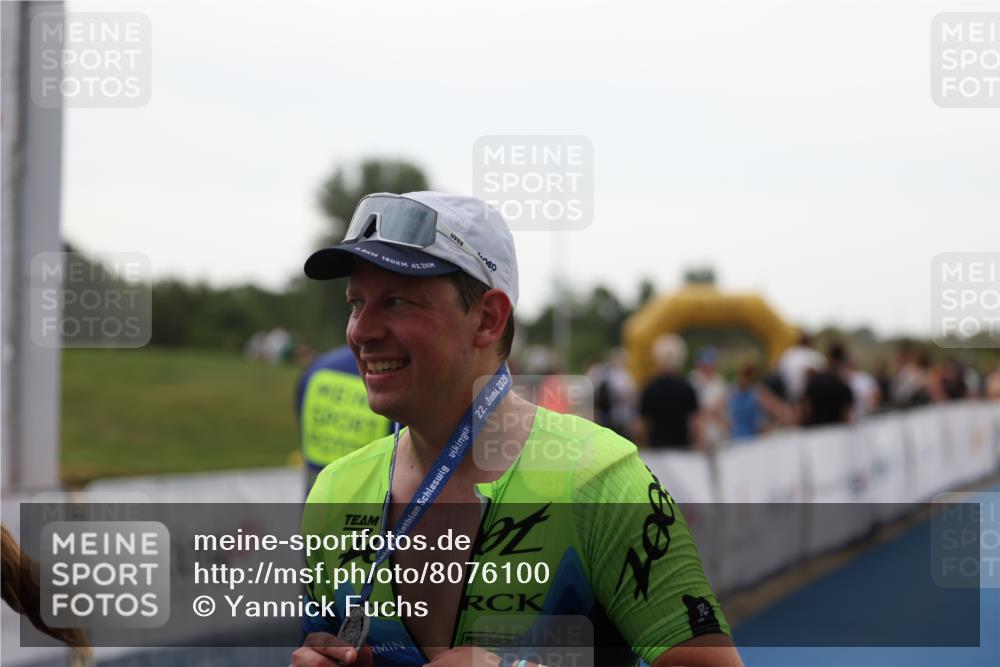 22.06.2025 - Viking Triathlon Yannick Fuchs http://msf.ph/oto/8076100 22.06.2025 16:22:19 Ziel  meine-sportfotos.de