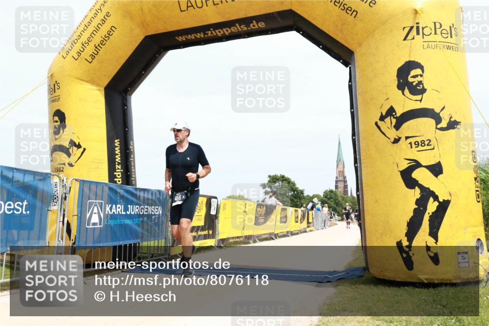 22.06.2025 - Viking Triathlon H.Heesch http://msf.ph/oto/8076118 22.06.2025 14:06:15 Laufen 456 meine-sportfotos.de