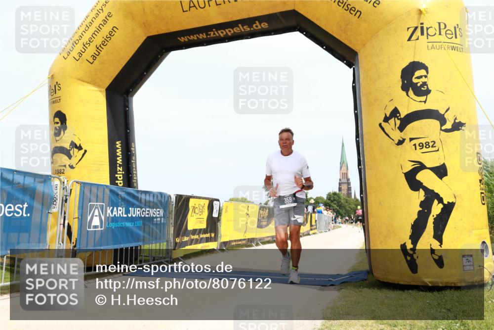 22.06.2025 - Viking Triathlon H.Heesch http://msf.ph/oto/8076122 22.06.2025 14:06:39 Laufen 359 meine-sportfotos.de