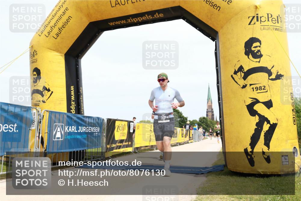 22.06.2025 - Viking Triathlon H.Heesch http://msf.ph/oto/8076130 22.06.2025 14:07:37 Laufen 46, 180, 357 meine-sportfotos.de