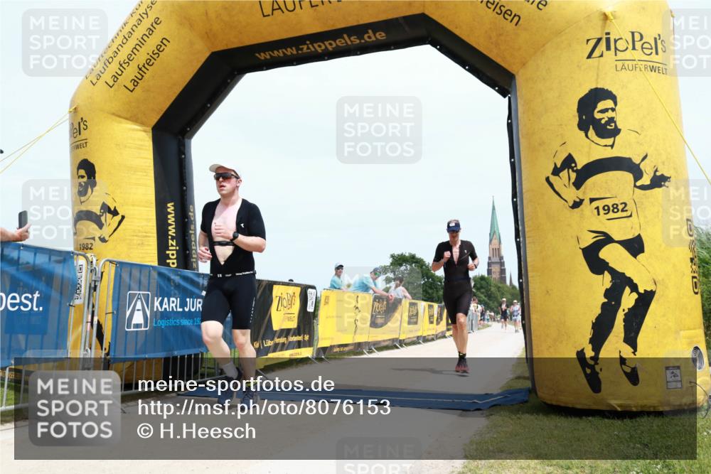 22.06.2025 - Viking Triathlon H.Heesch http://msf.ph/oto/8076153 22.06.2025 14:09:09 Laufen 267, 297, 331, 527 meine-sportfotos.de