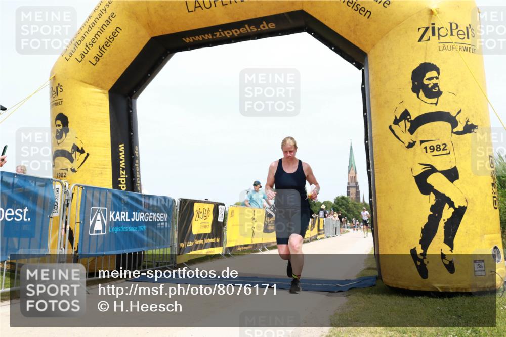 22.06.2025 - Viking Triathlon H.Heesch http://msf.ph/oto/8076171 22.06.2025 14:09:53 Laufen 349, 475 meine-sportfotos.de