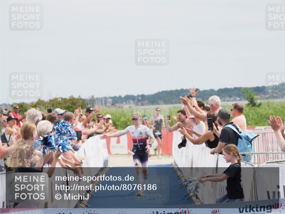 22.06.2025 - Viking Triathlon MichiJ http://msf.ph/oto/8076186 22.06.2025 13:47:02 Ziel 4 meine-sportfotos.de