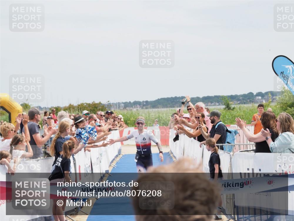 22.06.2025 - Viking Triathlon MichiJ http://msf.ph/oto/8076208 22.06.2025 13:47:03 Ziel 4 meine-sportfotos.de
