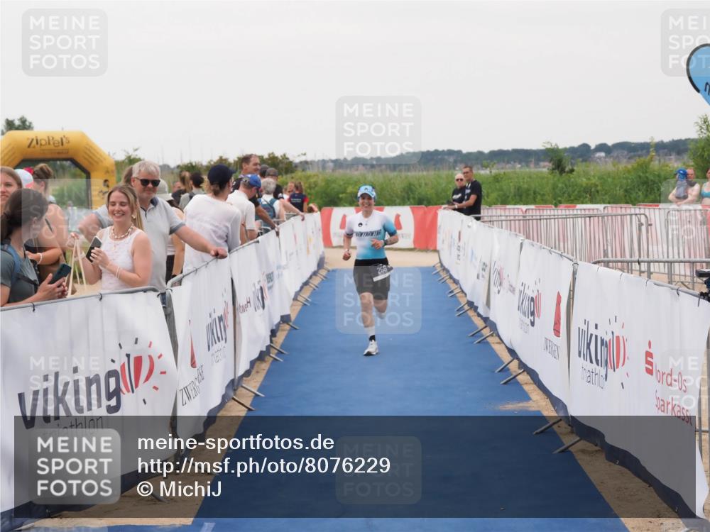 22.06.2025 - Viking Triathlon MichiJ http://msf.ph/oto/8076229 22.06.2025 16:02:05 Ziel 256 meine-sportfotos.de