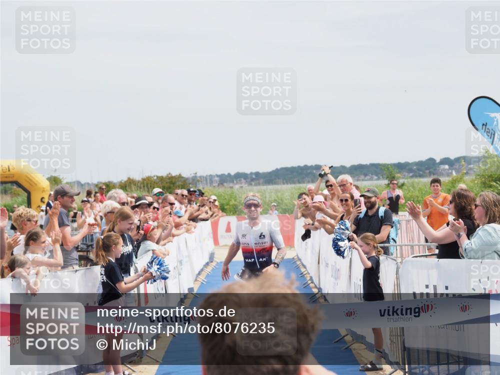 22.06.2025 - Viking Triathlon MichiJ http://msf.ph/oto/8076235 22.06.2025 13:47:04 Ziel 4 meine-sportfotos.de