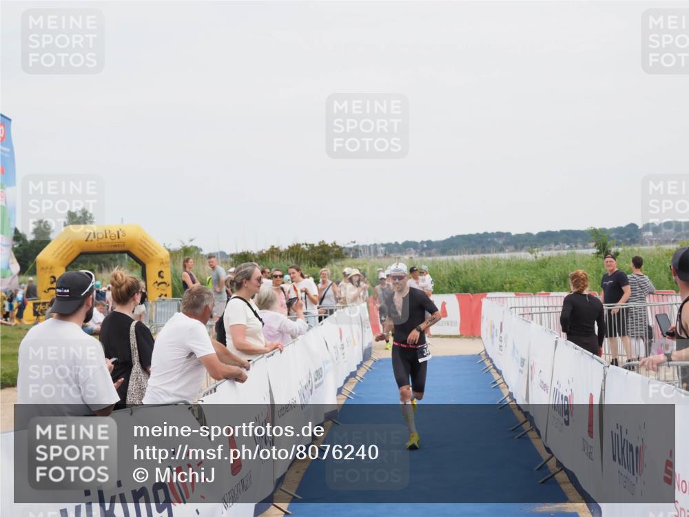 22.06.2025 - Viking Triathlon MichiJ http://msf.ph/oto/8076240 22.06.2025 14:33:55 Ziel 341 meine-sportfotos.de