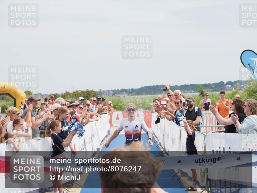 22.06.2025 - Viking Triathlon MichiJ http://msf.ph/oto/8076247 22.06.2025 13:47:04 Ziel 4 meine-sportfotos.de