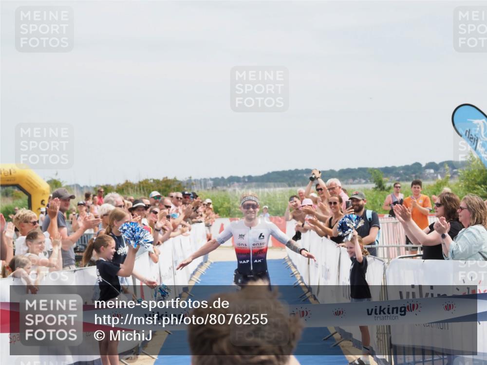 22.06.2025 - Viking Triathlon MichiJ http://msf.ph/oto/8076255 22.06.2025 13:47:04 Ziel 4 meine-sportfotos.de