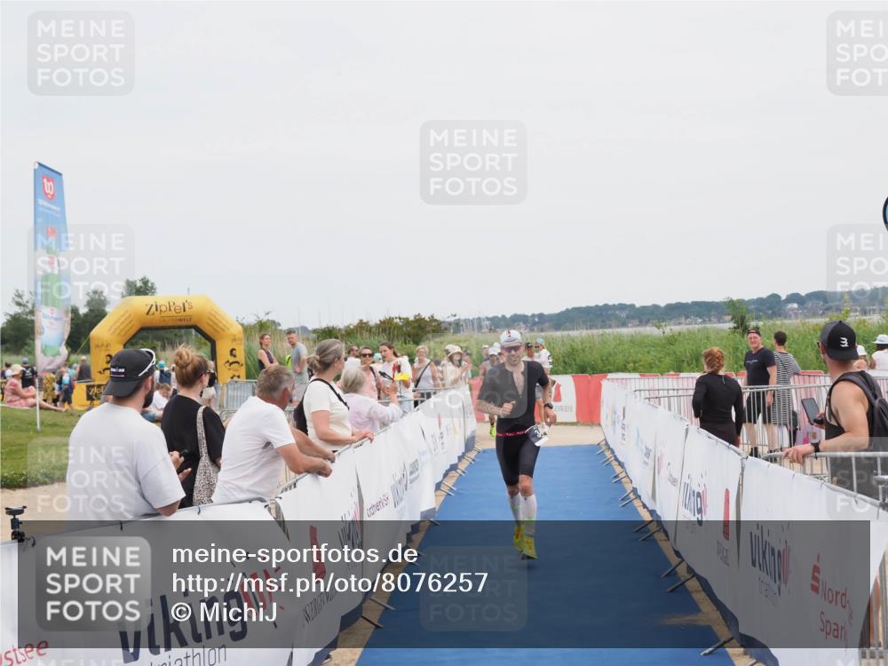 22.06.2025 - Viking Triathlon MichiJ http://msf.ph/oto/8076257 22.06.2025 14:33:55 Ziel 341 meine-sportfotos.de