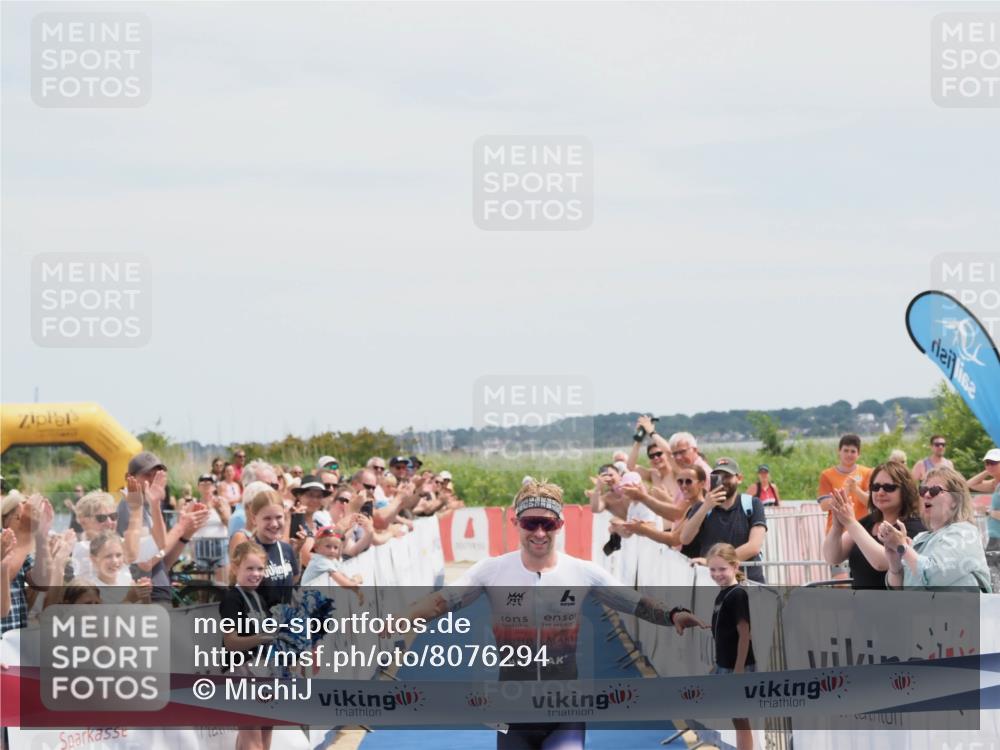 22.06.2025 - Viking Triathlon MichiJ http://msf.ph/oto/8076294 22.06.2025 13:47:05 Ziel 4 meine-sportfotos.de