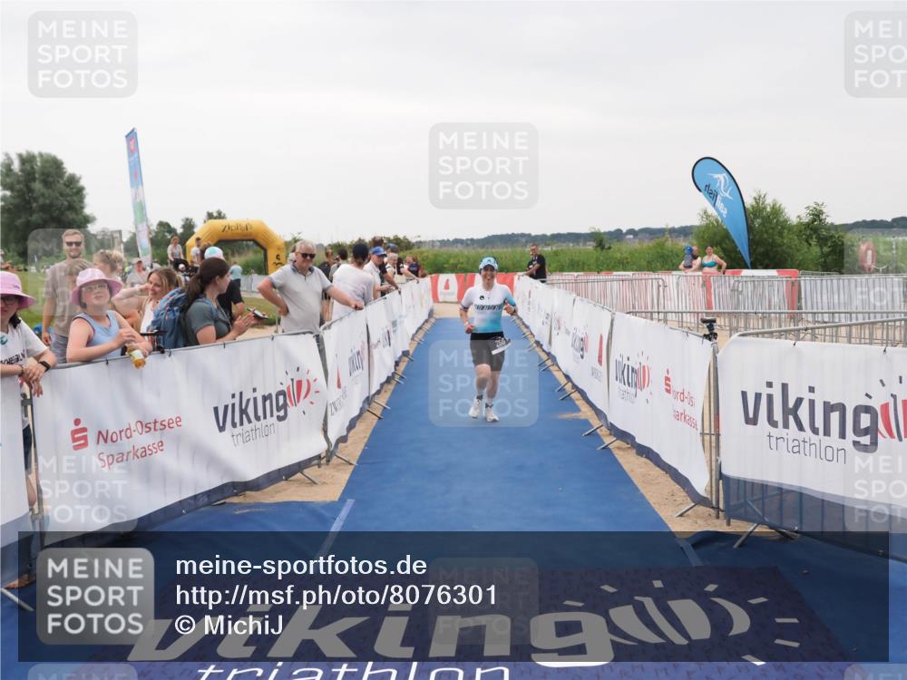 22.06.2025 - Viking Triathlon MichiJ http://msf.ph/oto/8076301 22.06.2025 16:02:06 Ziel 256 meine-sportfotos.de