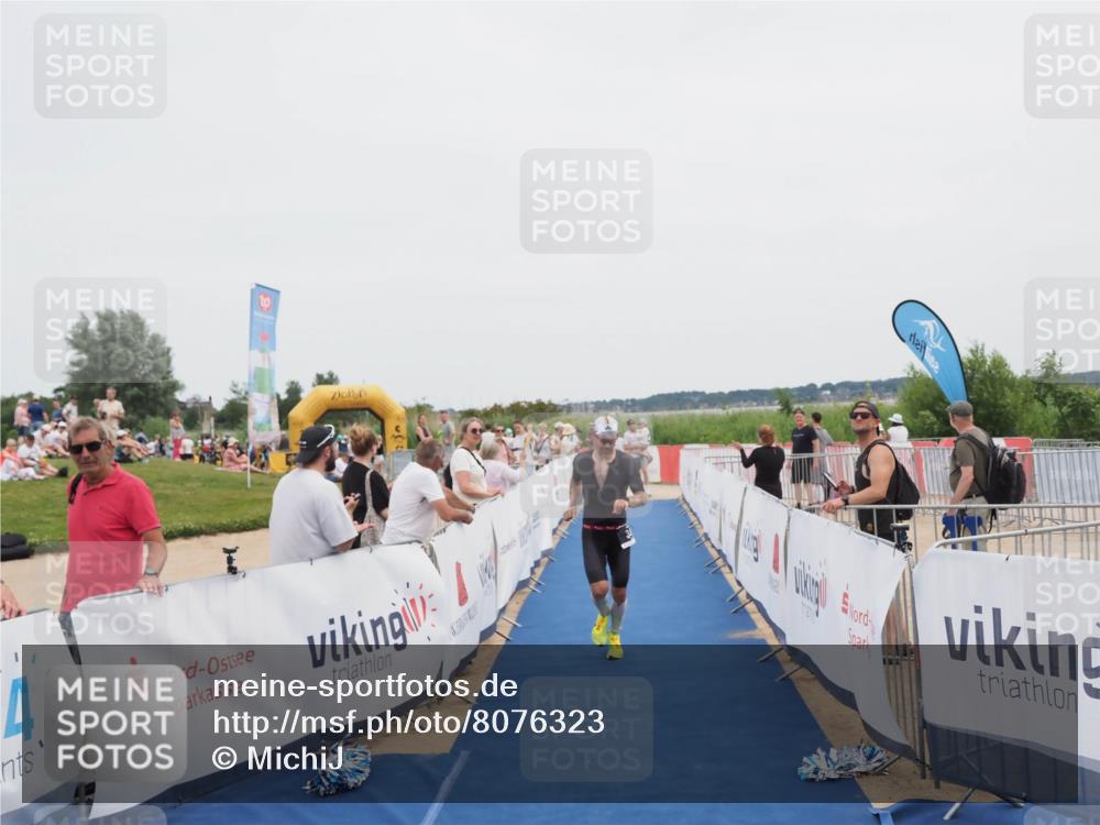 22.06.2025 - Viking Triathlon MichiJ http://msf.ph/oto/8076323 22.06.2025 14:33:56 Ziel 341 meine-sportfotos.de
