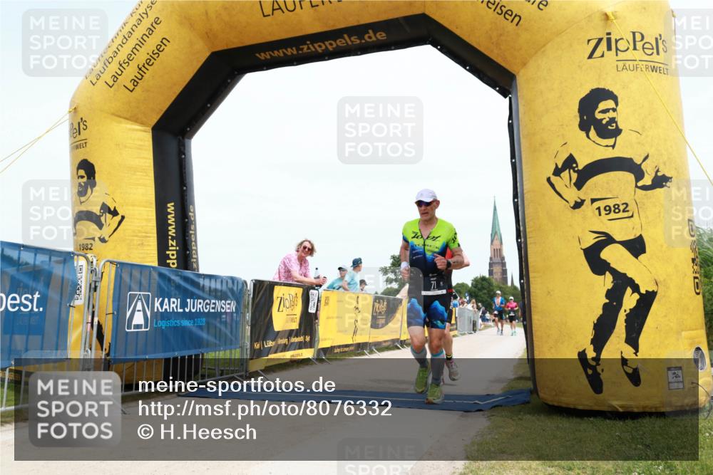 22.06.2025 - Viking Triathlon H.Heesch http://msf.ph/oto/8076332 22.06.2025 14:13:47 Laufen 71, 511 meine-sportfotos.de