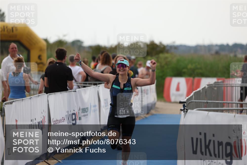 22.06.2025 - Viking Triathlon Yannick Fuchs http://msf.ph/oto/8076343 22.06.2025 16:22:32 Ziel 425, 531 meine-sportfotos.de