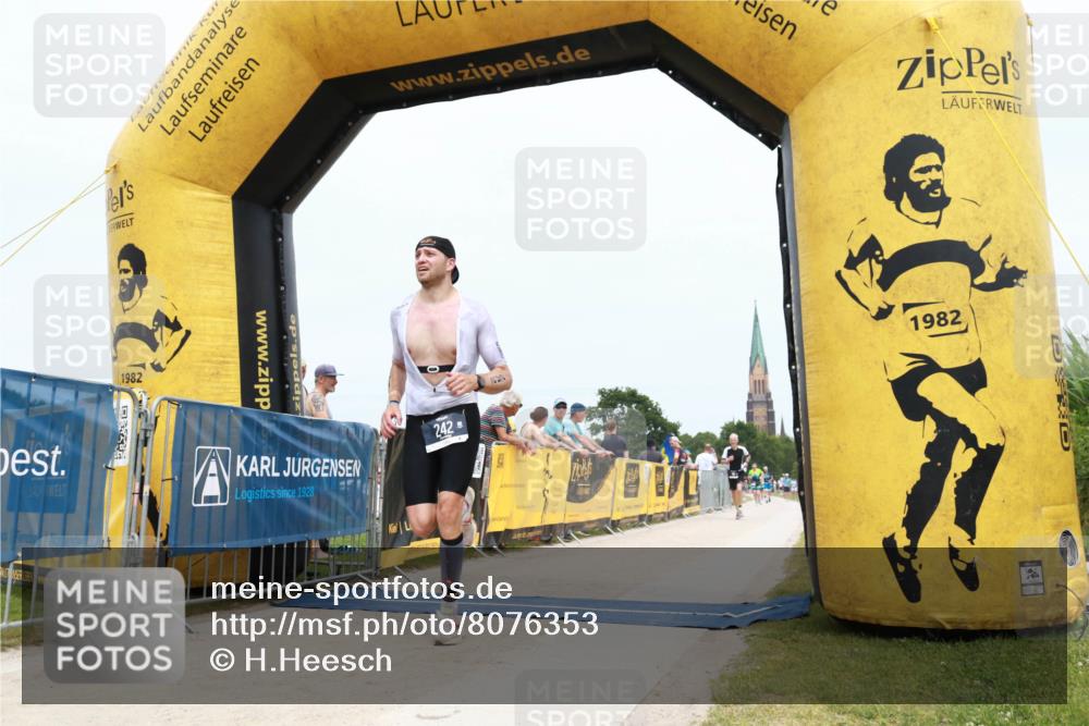 22.06.2025 - Viking Triathlon H.Heesch http://msf.ph/oto/8076353 22.06.2025 14:52:19 Laufen 242, 297, 553 meine-sportfotos.de