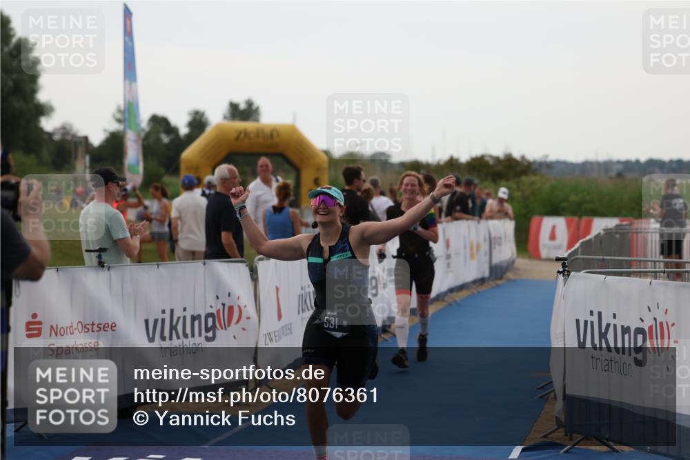 22.06.2025 - Viking Triathlon Yannick Fuchs http://msf.ph/oto/8076361 22.06.2025 16:22:33 Ziel 425, 531 meine-sportfotos.de