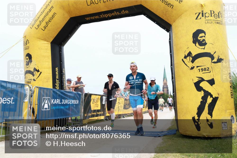 22.06.2025 - Viking Triathlon H.Heesch http://msf.ph/oto/8076365 22.06.2025 14:52:36 Laufen 68, 75, 321, 406 meine-sportfotos.de