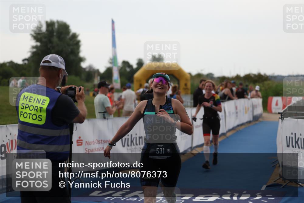 22.06.2025 - Viking Triathlon Yannick Fuchs http://msf.ph/oto/8076373 22.06.2025 16:22:34 Ziel 425, 531 meine-sportfotos.de