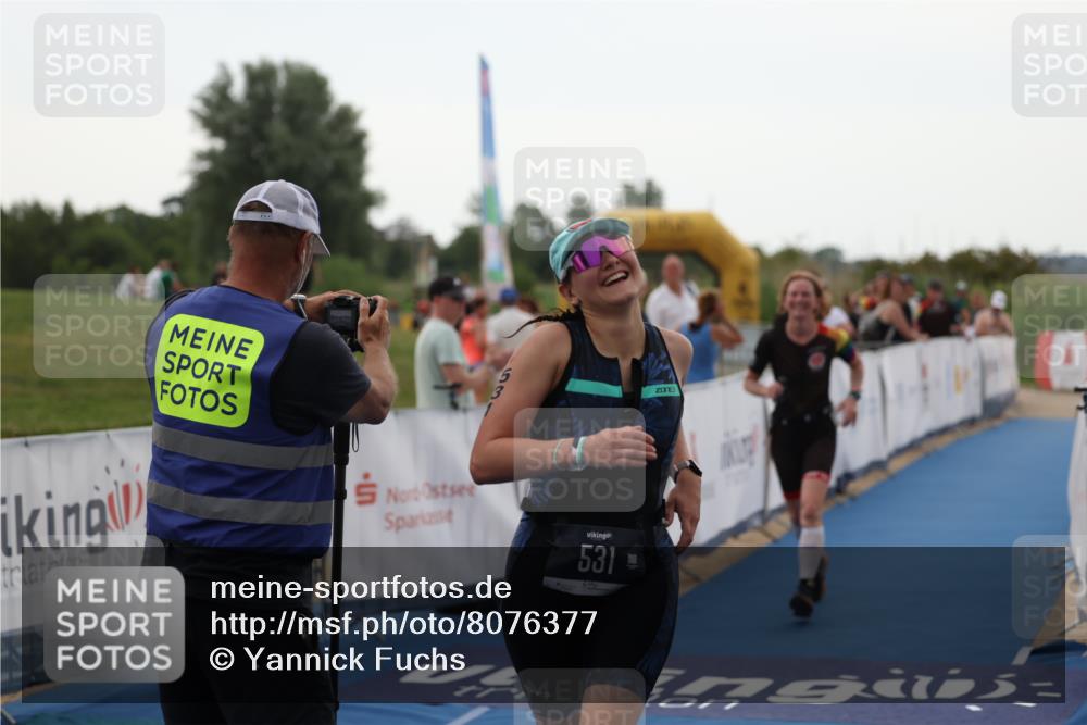 22.06.2025 - Viking Triathlon Yannick Fuchs http://msf.ph/oto/8076377 22.06.2025 16:22:34 Ziel 425, 531 meine-sportfotos.de