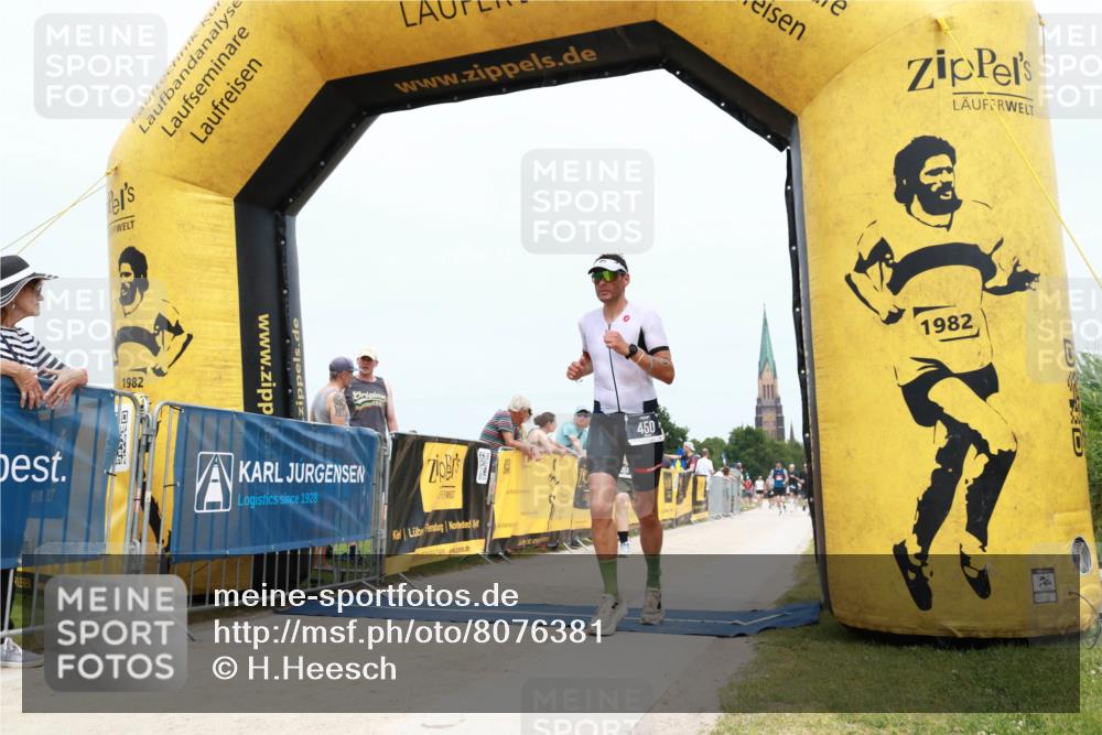 22.06.2025 - Viking Triathlon H.Heesch http://msf.ph/oto/8076381 22.06.2025 14:52:43 Laufen 68, 75, 303, 450 meine-sportfotos.de