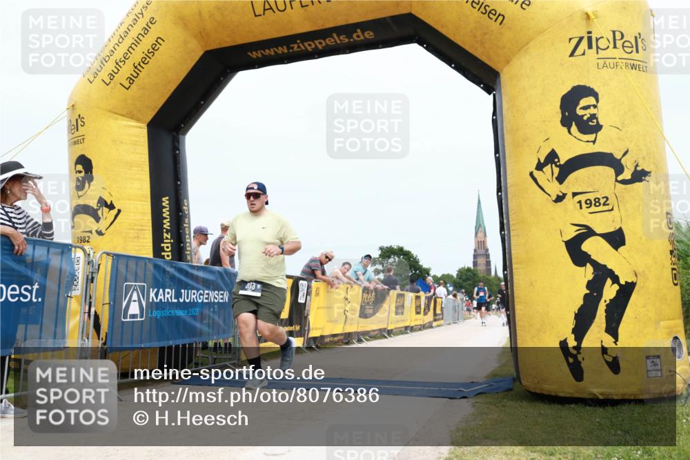 22.06.2025 - Viking Triathlon H.Heesch http://msf.ph/oto/8076386 22.06.2025 14:52:45 Laufen 303, 450 meine-sportfotos.de