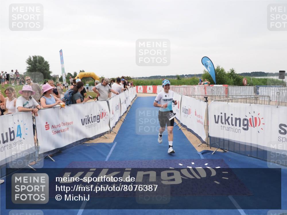 22.06.2025 - Viking Triathlon MichiJ http://msf.ph/oto/8076387 22.06.2025 16:02:07 Ziel 256 meine-sportfotos.de