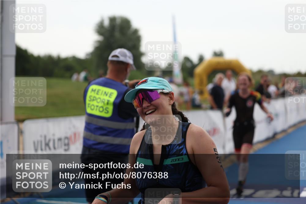 22.06.2025 - Viking Triathlon Yannick Fuchs http://msf.ph/oto/8076388 22.06.2025 16:22:35 Ziel 425, 531 meine-sportfotos.de