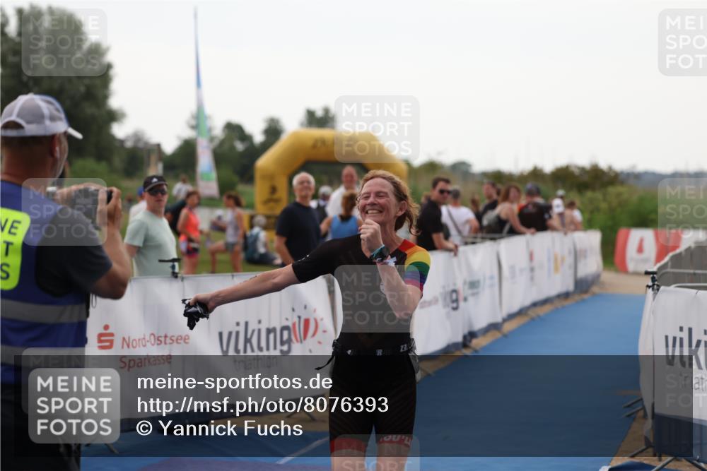 22.06.2025 - Viking Triathlon Yannick Fuchs http://msf.ph/oto/8076393 22.06.2025 16:22:36 Ziel 425, 531 meine-sportfotos.de