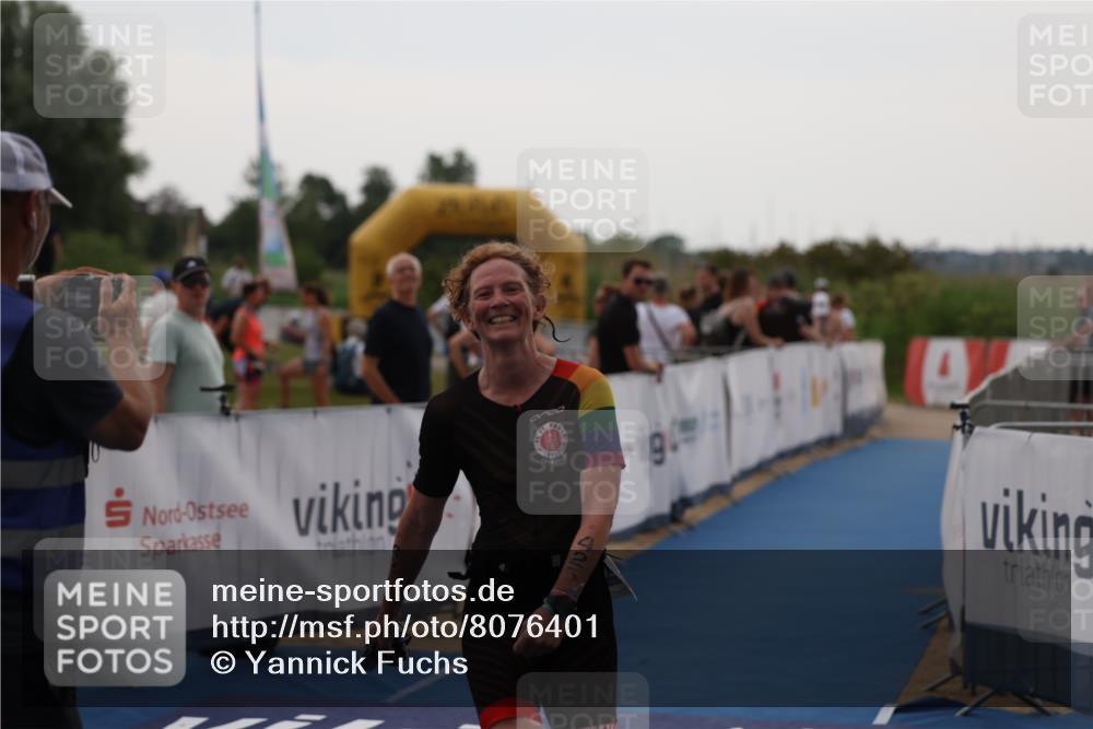 22.06.2025 - Viking Triathlon Yannick Fuchs http://msf.ph/oto/8076401 22.06.2025 16:22:36 Ziel 425, 531 meine-sportfotos.de