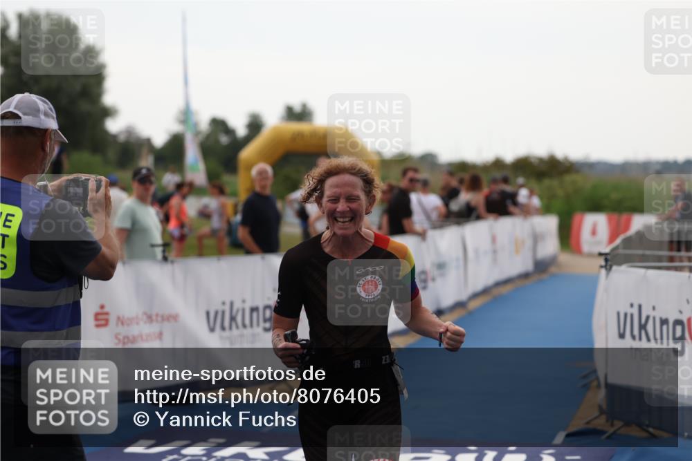 22.06.2025 - Viking Triathlon Yannick Fuchs http://msf.ph/oto/8076405 22.06.2025 16:22:37 Ziel 425, 531 meine-sportfotos.de