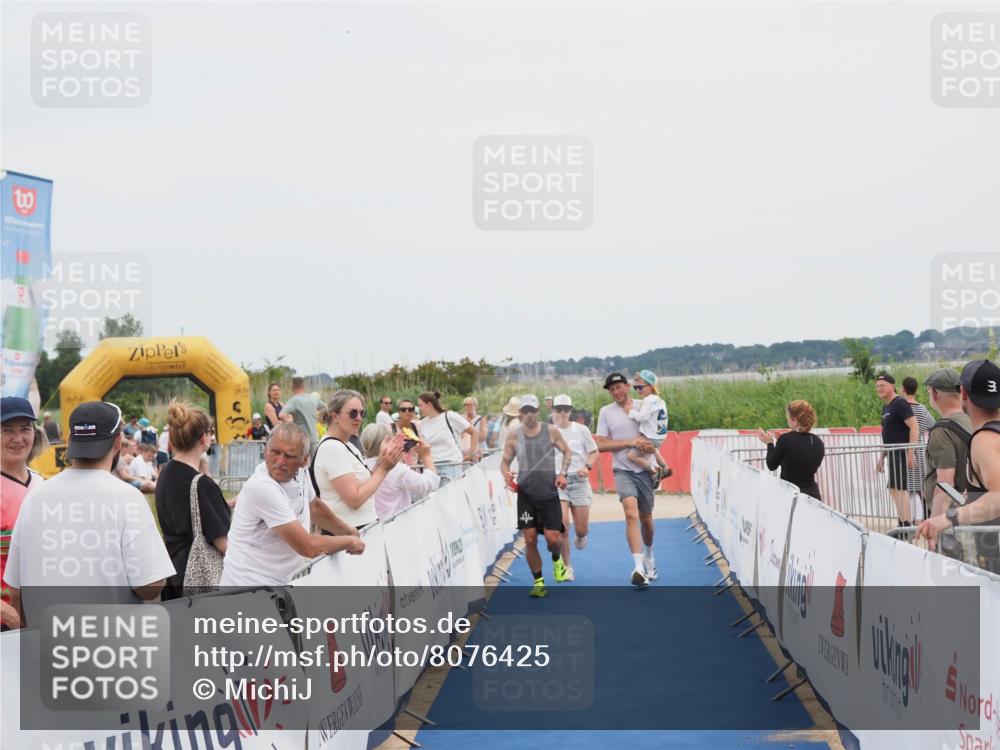 22.06.2025 - Viking Triathlon MichiJ http://msf.ph/oto/8076425 22.06.2025 14:34:00 Ziel 341, 662 meine-sportfotos.de