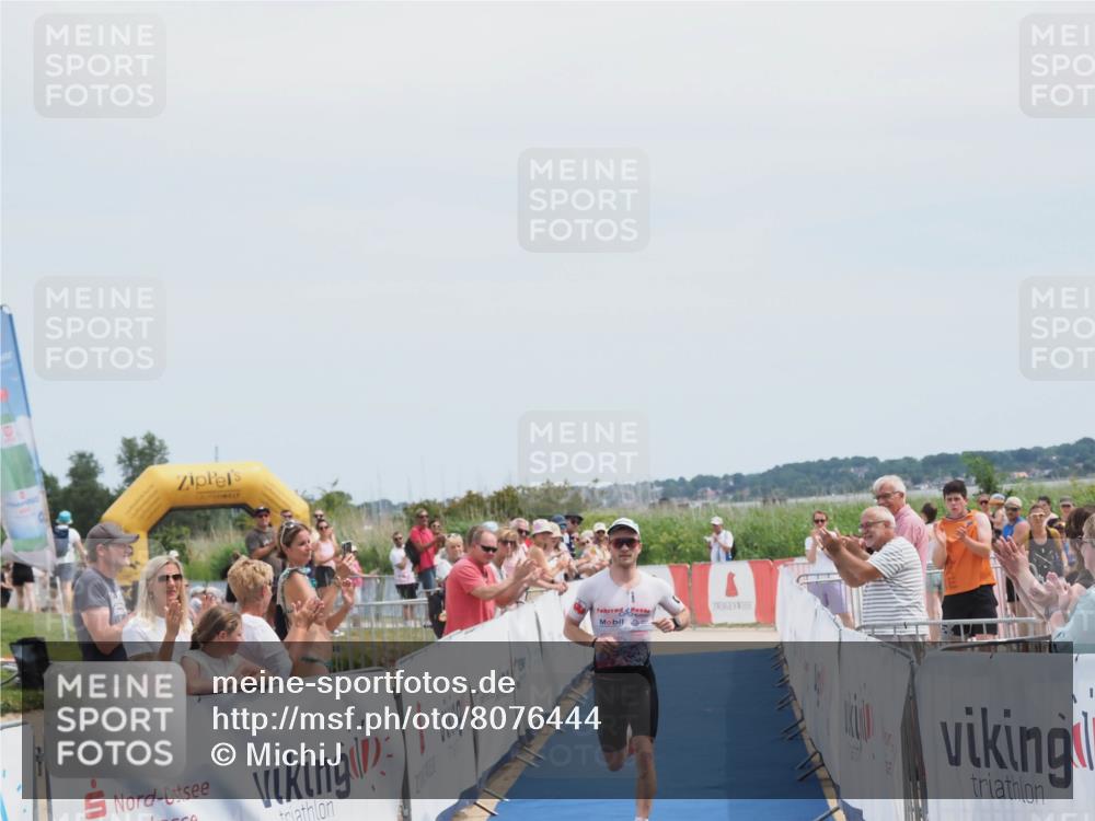22.06.2025 - Viking Triathlon MichiJ http://msf.ph/oto/8076444 22.06.2025 13:55:36 Ziel 521 meine-sportfotos.de