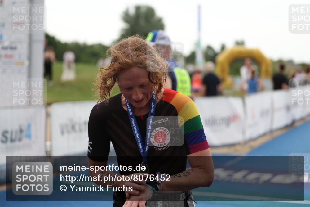 22.06.2025 - Viking Triathlon Yannick Fuchs http://msf.ph/oto/8076452 22.06.2025 16:22:42 Ziel  meine-sportfotos.de